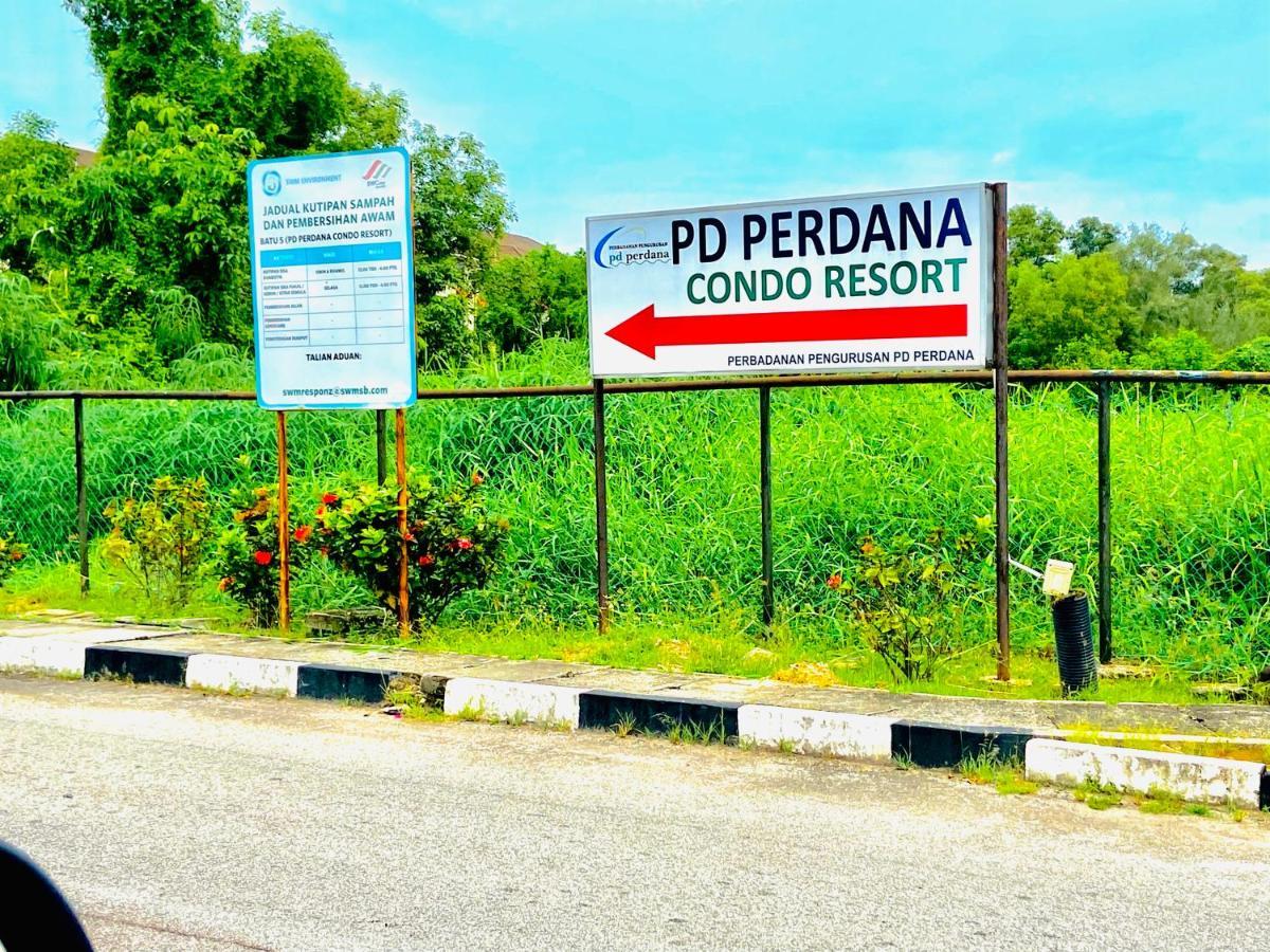 Smilez Homestay H102 & A306 At Pd Perdana Kondo Resort Port Dickson Kültér fotó