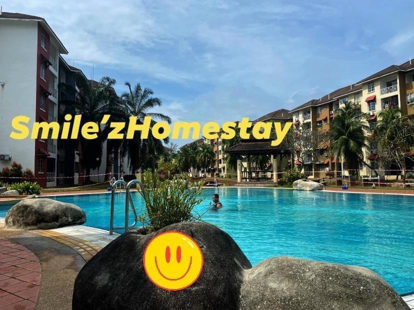 Smilez Homestay H102 & A306 At Pd Perdana Kondo Resort Port Dickson Kültér fotó