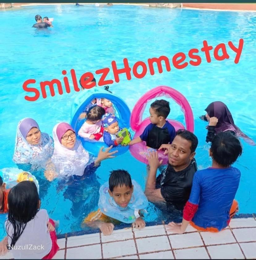 Smilez Homestay H102 & A306 At Pd Perdana Kondo Resort Port Dickson Kültér fotó