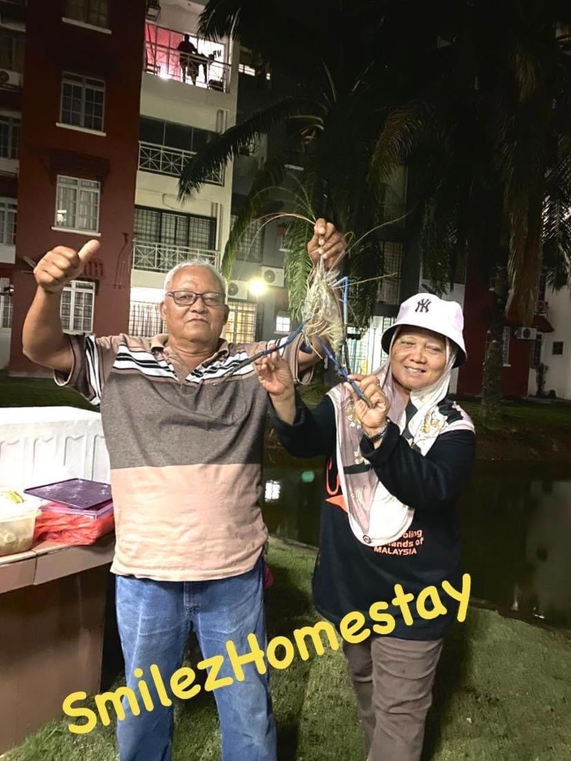 Smilez Homestay H102 & A306 At Pd Perdana Kondo Resort Port Dickson Kültér fotó