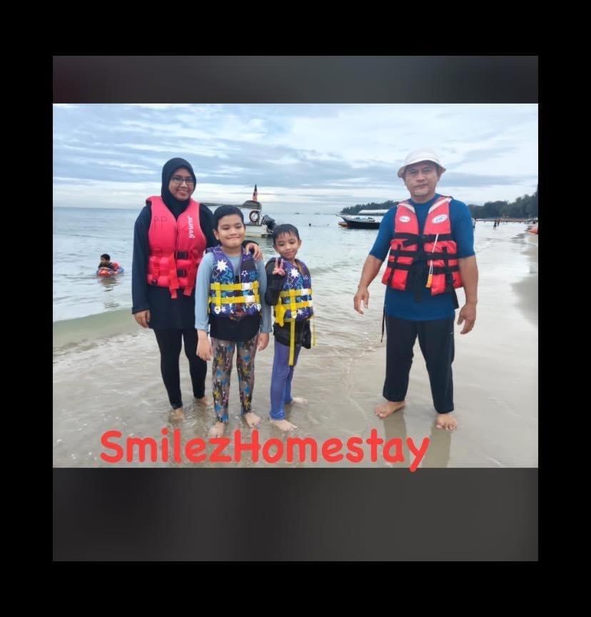 Smilez Homestay H102 & A306 At Pd Perdana Kondo Resort Port Dickson Kültér fotó